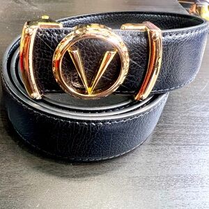 Men belt 
Fashionable